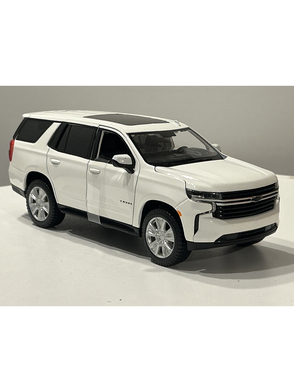 Chevrolet Tahoe 2021 Maisto Special Edition 1:26  – Ruta Nostalgia Chile 4