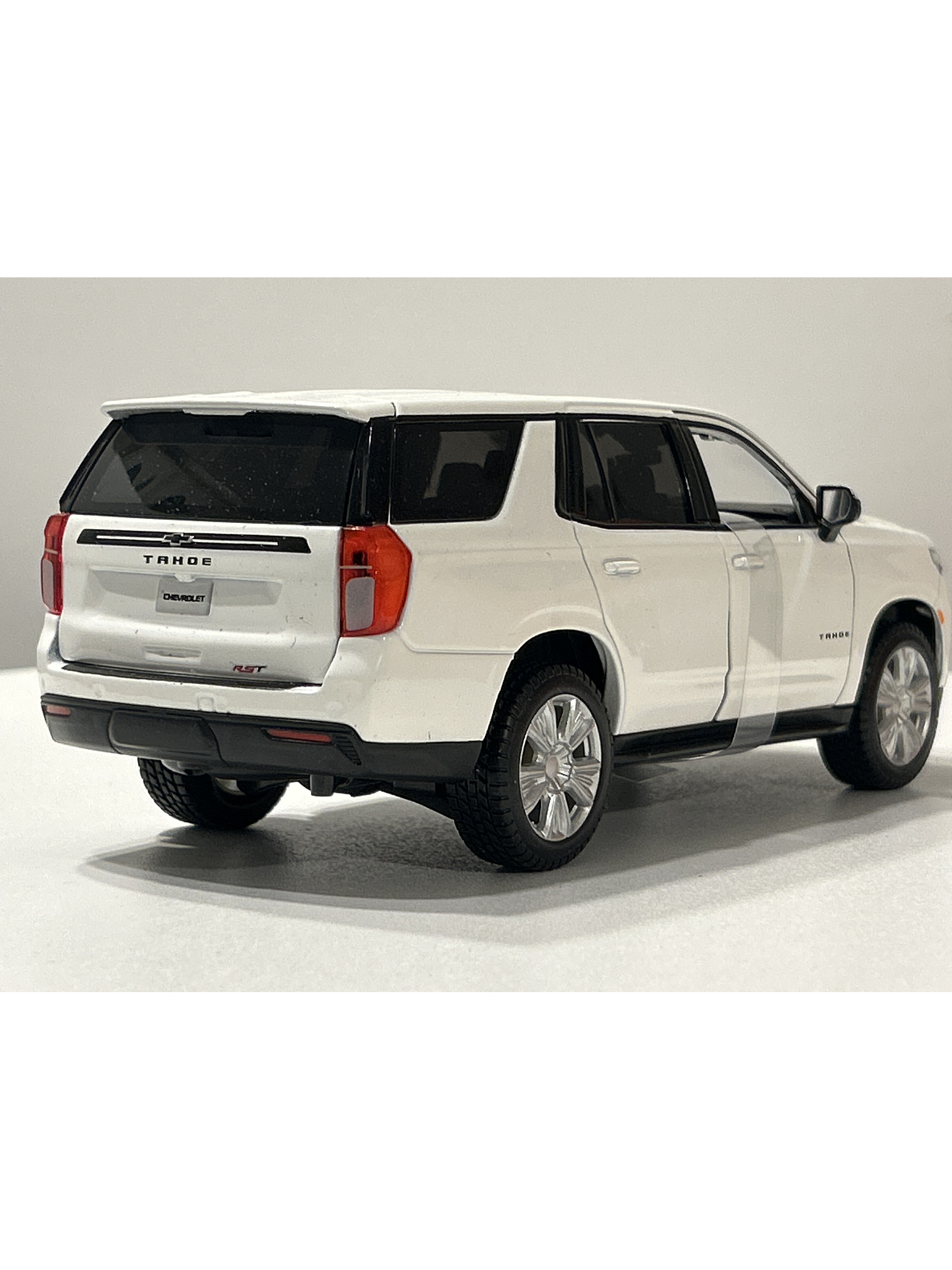 Chevrolet Tahoe 2021 Maisto Special Edition 1:26  – Ruta Nostalgia Chile 6