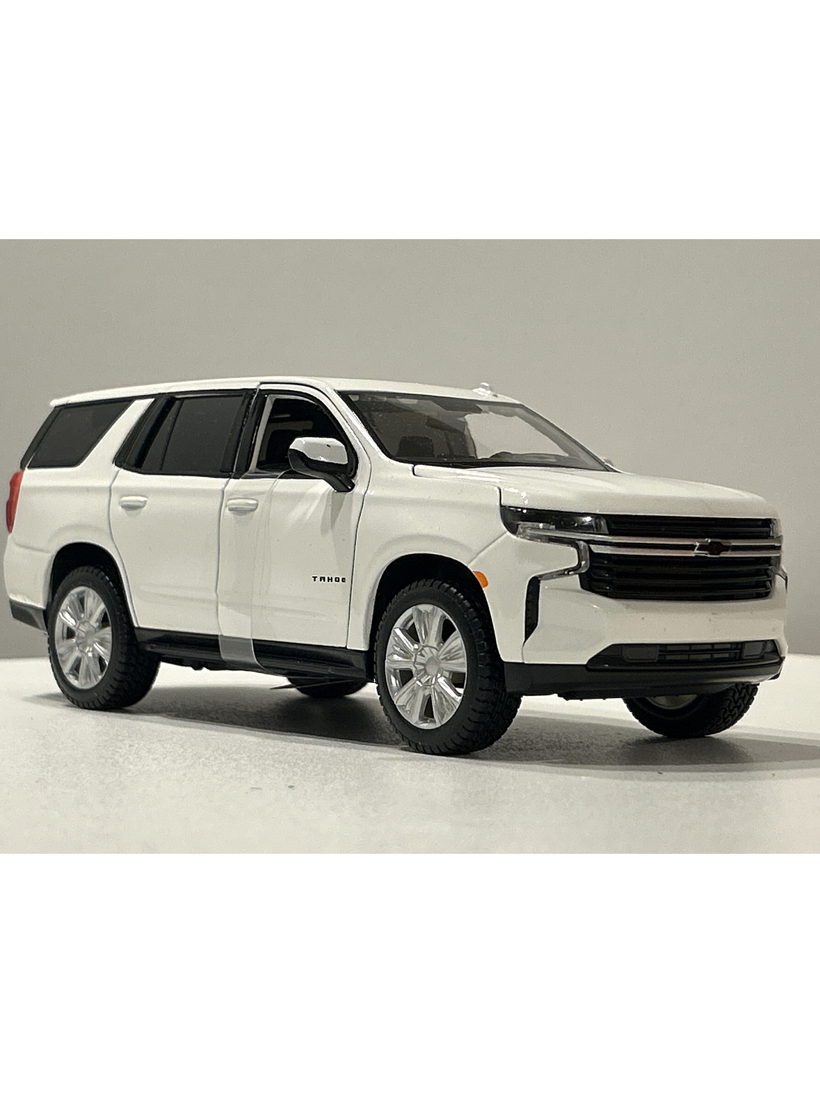 Chevrolet Tahoe 2021 Maisto Special Edition 1:26  – Ruta Nostalgia Chile 9