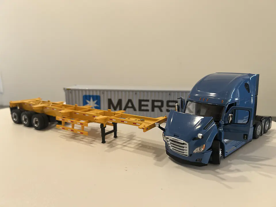 Camión Freightliner Cascadia con | Diecast Masters 1:50 5