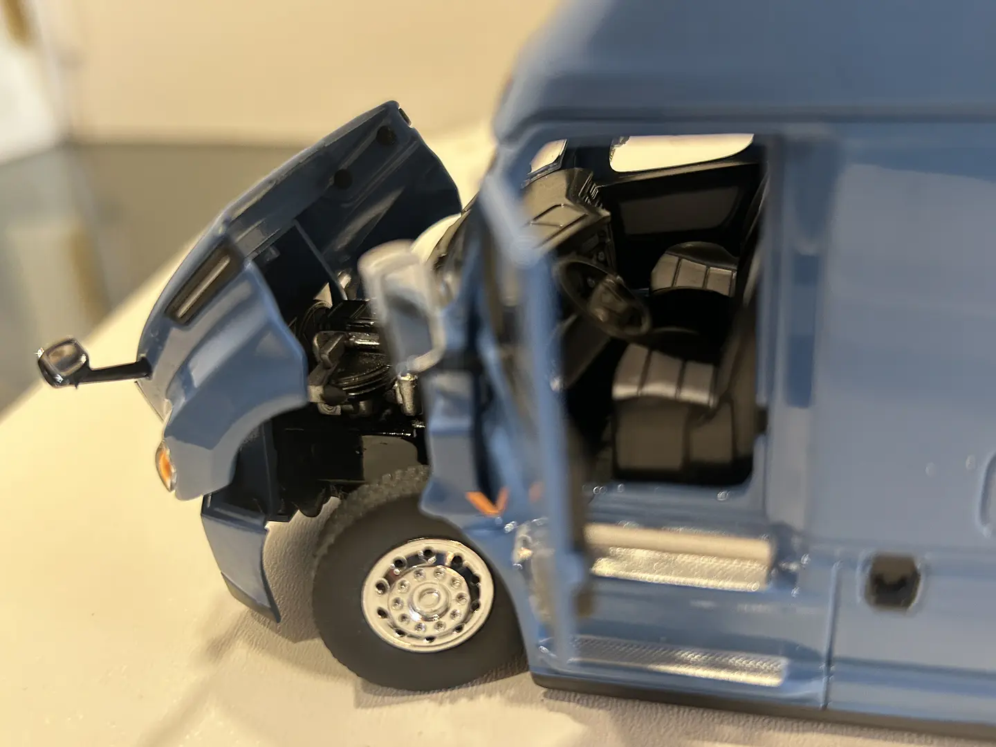 Camión Freightliner Cascadia con | Diecast Masters 1:50 4