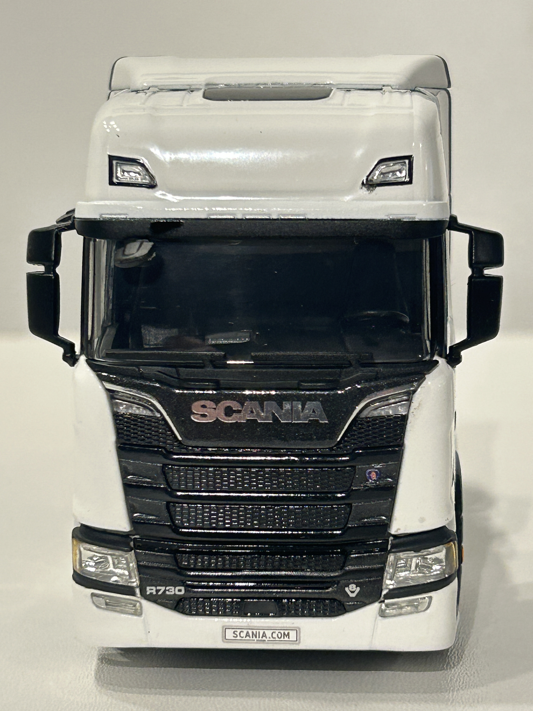Scania R Highline CR20H 6x2 Twin Steer 1:50 – WSI Models | Tracto sueco de leyenda para coleccionistas en Chile 2