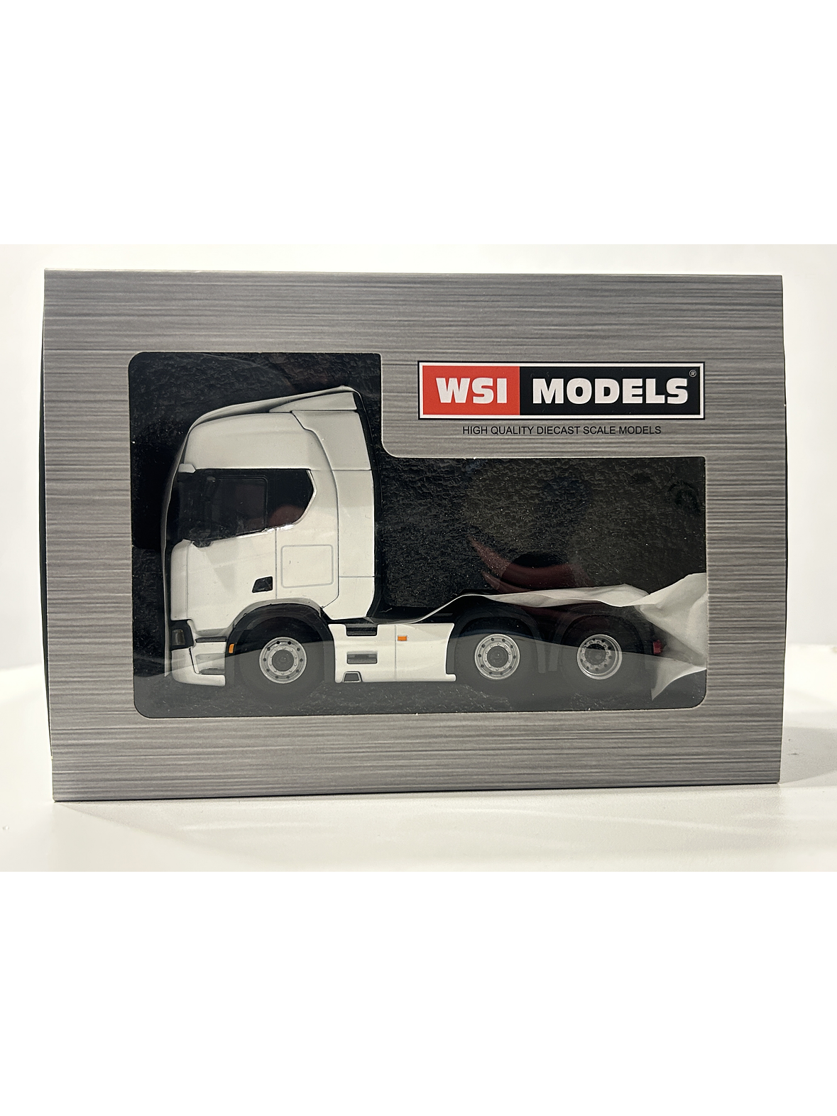 Scania R Highline CR20H 6x2 Twin Steer 1:50 – WSI Models | Tracto sueco de leyenda para coleccionistas en Chile 11