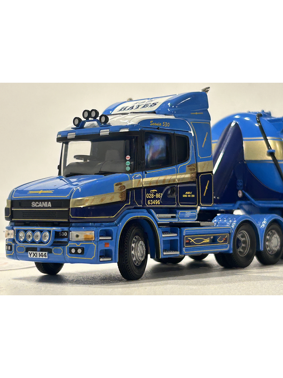 Corgi CC12801  1:50 Scania T-cab + Tolva Feldbinder “Ian Hayes Transport” – Edición Limitada 4