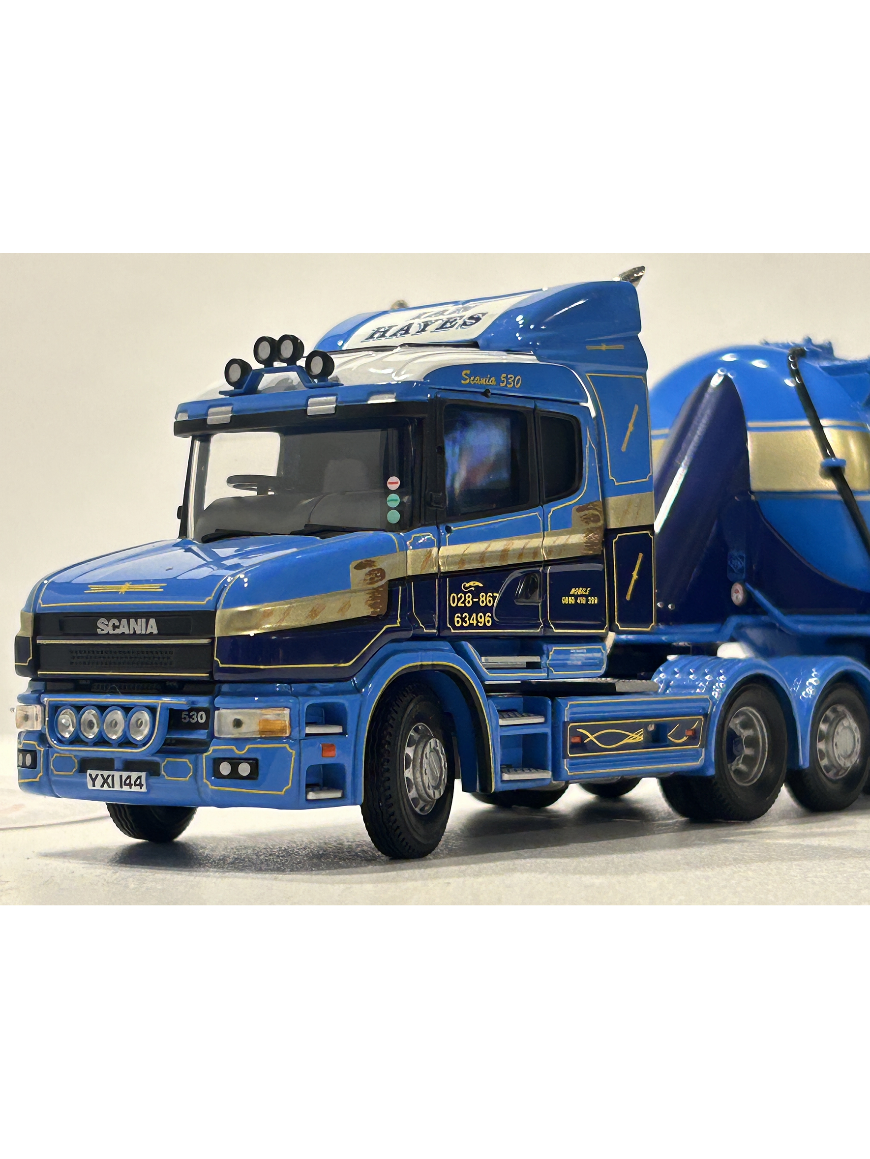 Corgi CC12801  1:50 Scania T-cab + Tolva Feldbinder “Ian Hayes Transport” – Edición Limitada 4