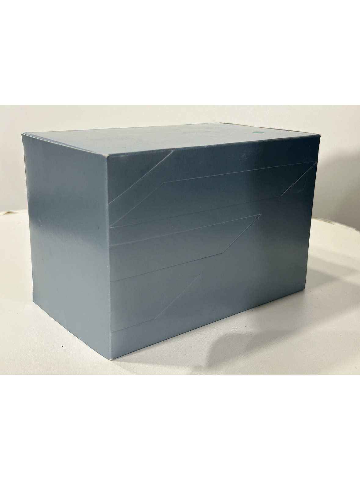 Camión Volvo FH12 1:50 “Introduction of Volvo FH in Saudi Arabia 1994 – The Future is Here” · Conrad Modelle, Alemania (Edición Conmemorativa) 10