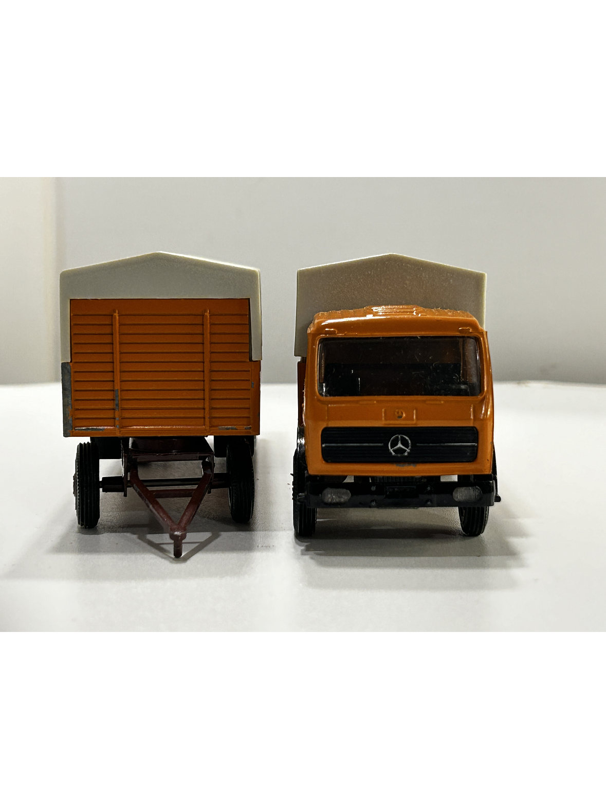 NZG 1:50 Mercedes-Benz 1632/1932 NG con carro lona | Diecast clásico “Made in W. Germany” 16