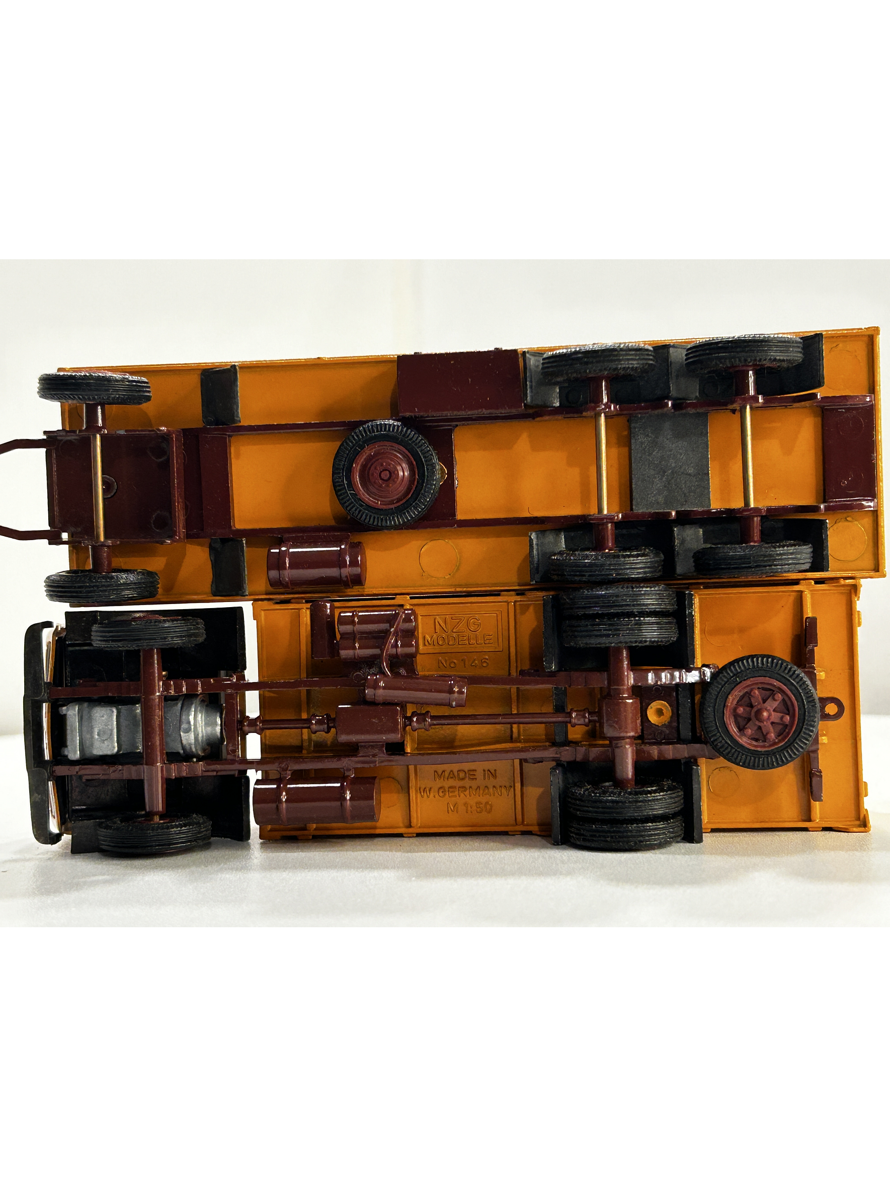 NZG 1:50 Mercedes-Benz 1632/1932 NG con carro lona | Diecast clásico “Made in W. Germany” 9