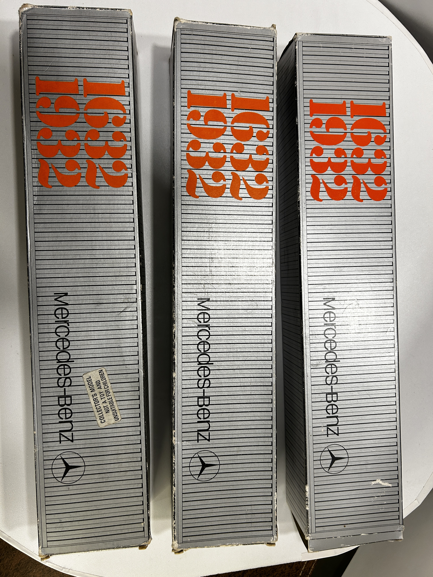 NZG 1:50 Mercedes-Benz 1632/1932 NG con carro lona | Diecast clásico “Made in W. Germany” 10