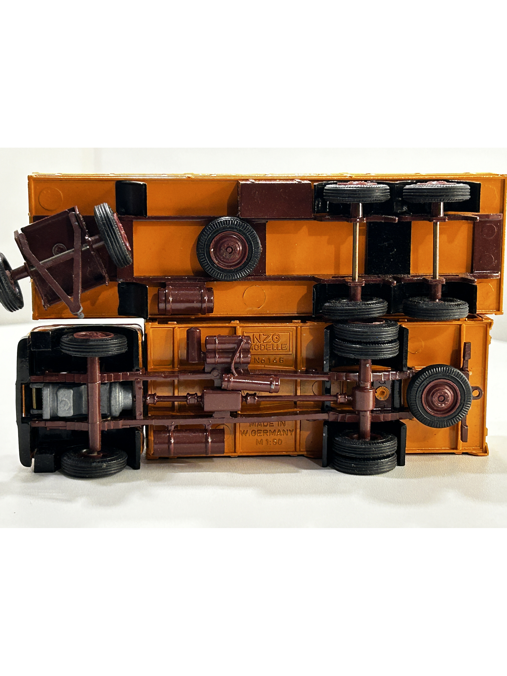 NZG 1:50 Mercedes-Benz 1632/1932 NG con carro lona | Diecast clásico “Made in W. Germany” 22