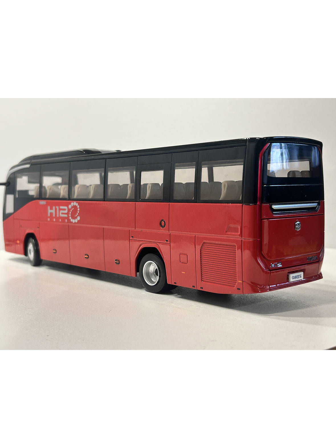 Bus Zhongtong H12. Escala 1:36 | 
