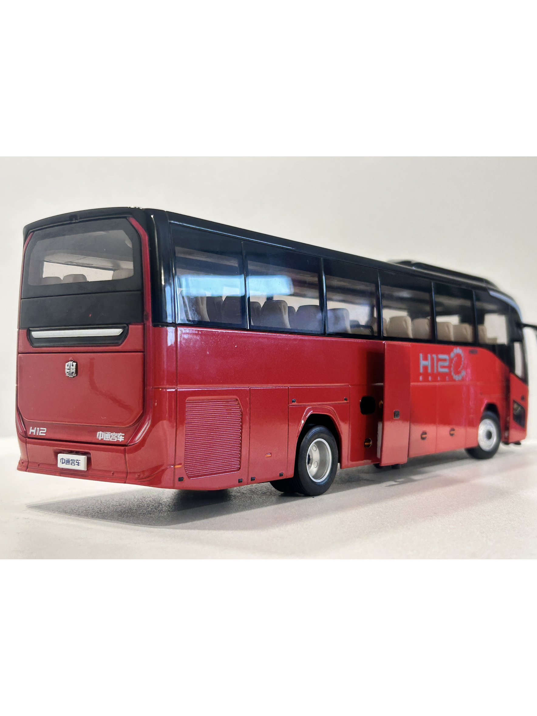 Bus Zhongtong H12. Escala 1:36 | 