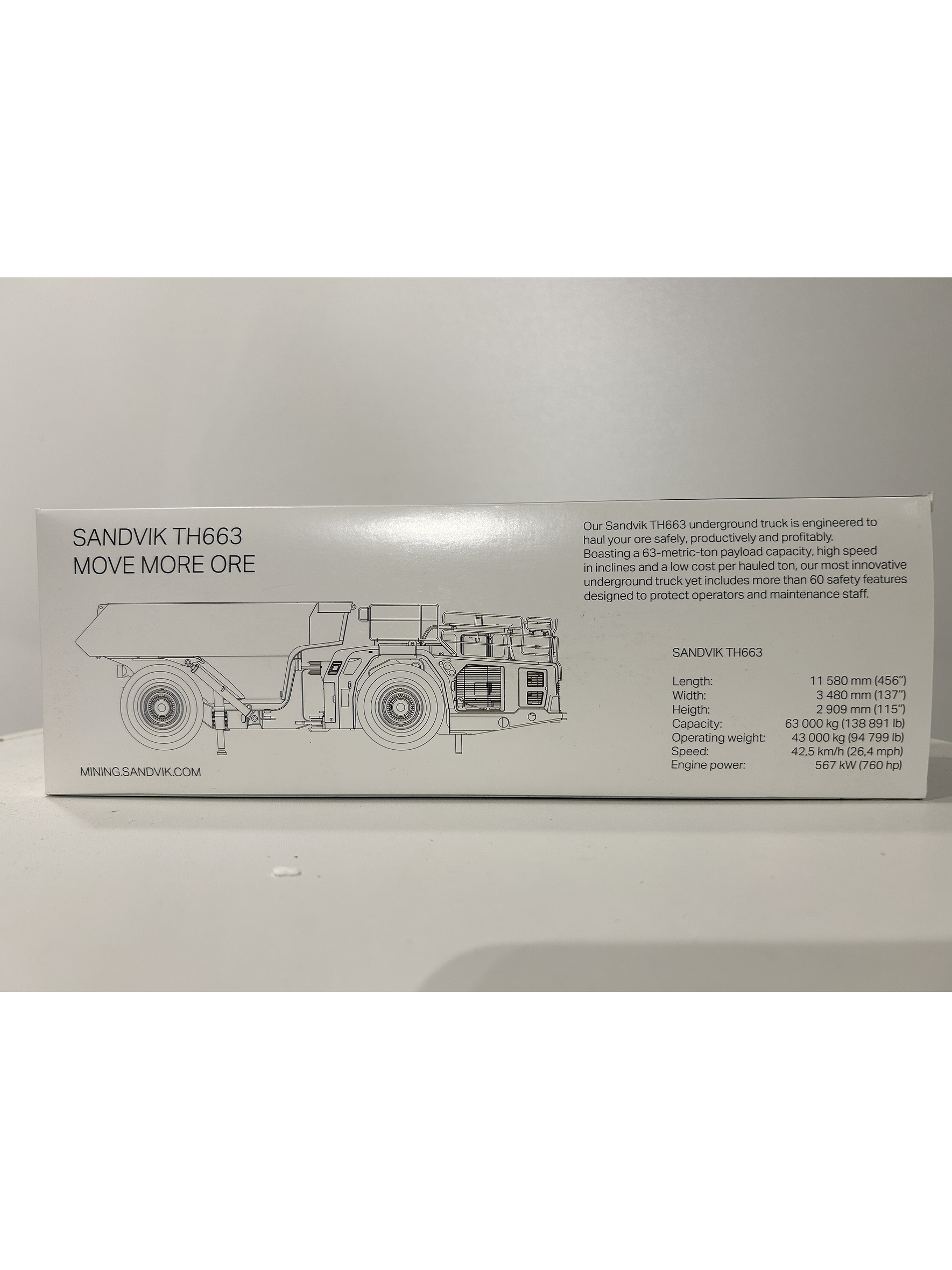 Camión Dumper  Sandvik Toro TH663  — Conrad Modelle. Escala 1:50. Equipo minería subterránea bajo perfil de 63 t | Chile 14