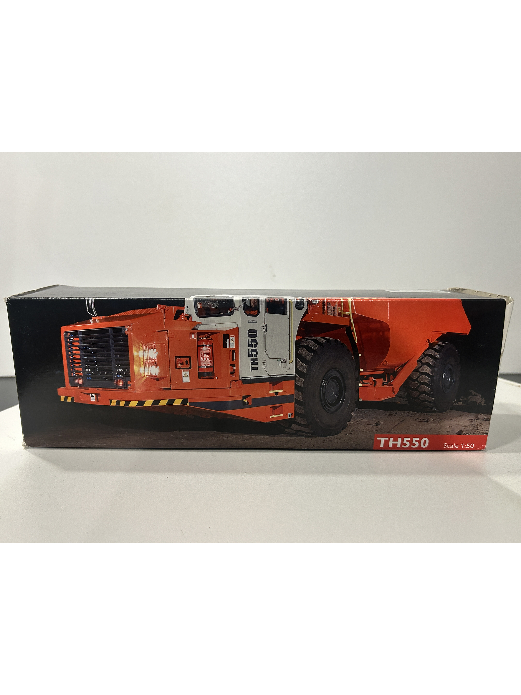 Conrad 1:50 Sandvik TH550 Underground Dumper 2729/02 | Ruta Nostalgia Chile 12