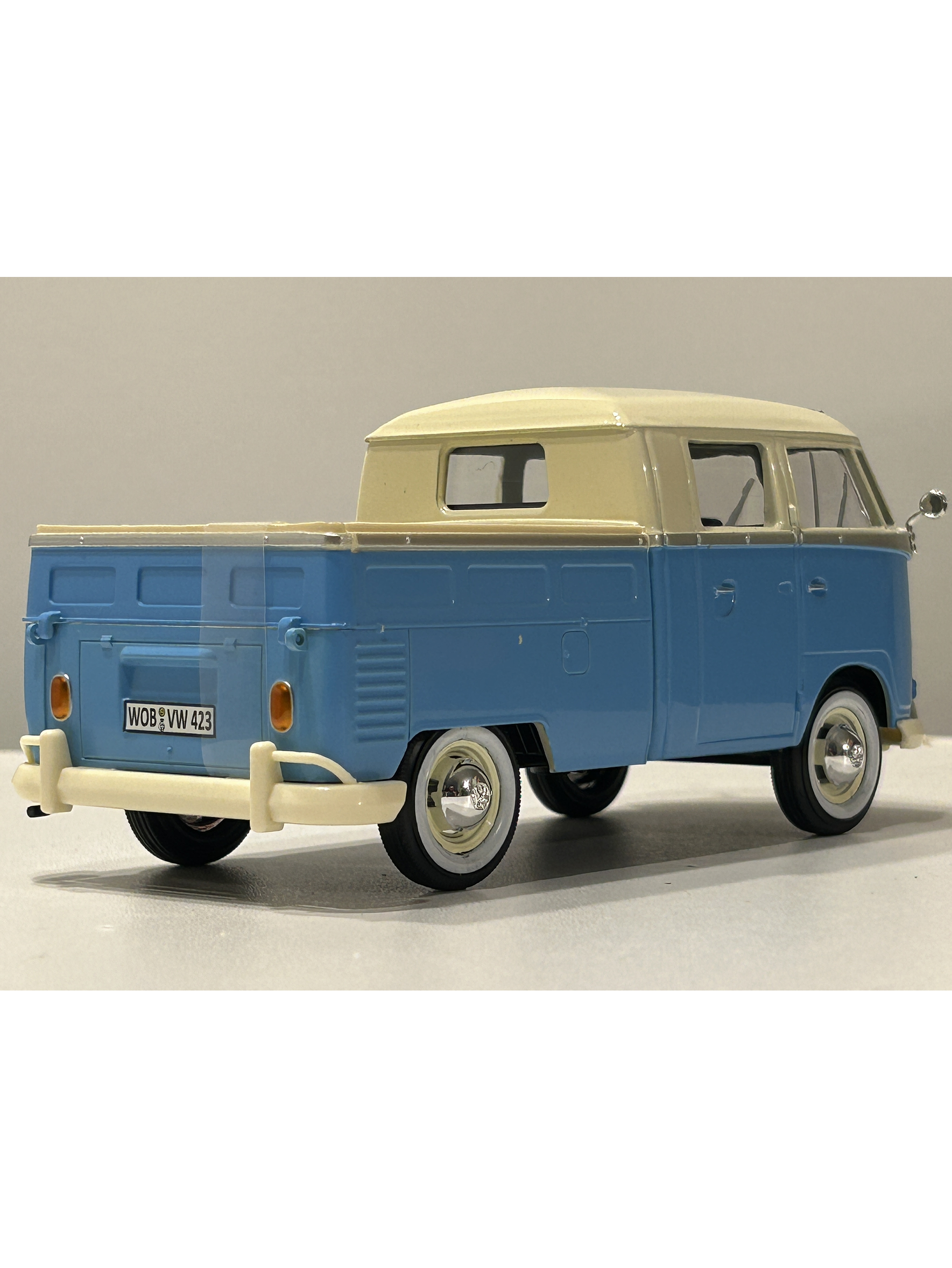 Motormax Volkswagen T1 DoKa (Double Cab Pickup), 1:24 – Timeless Legends 17