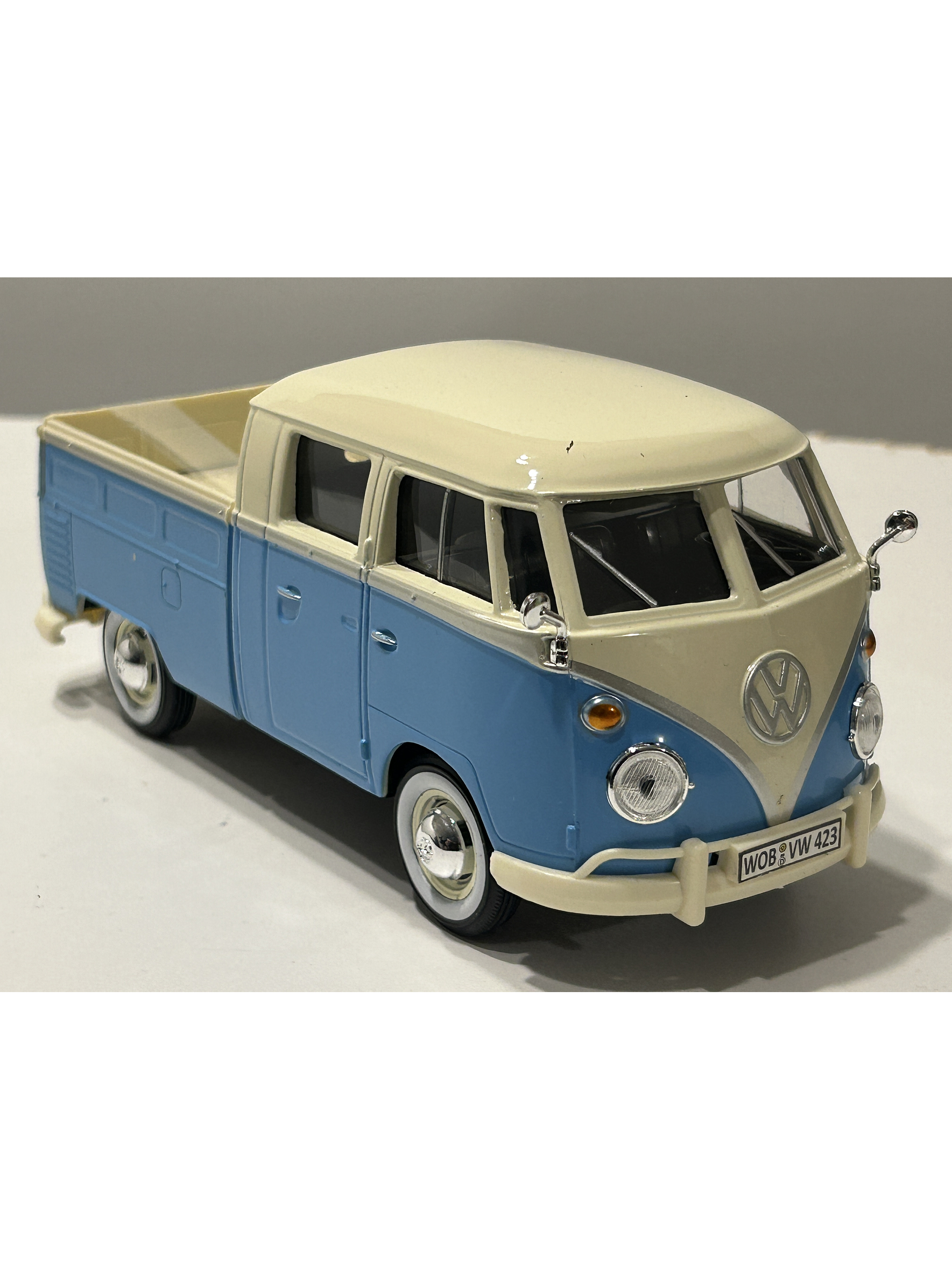 Motormax Volkswagen T1 DoKa (Double Cab Pickup), 1:24 – Timeless Legends 14