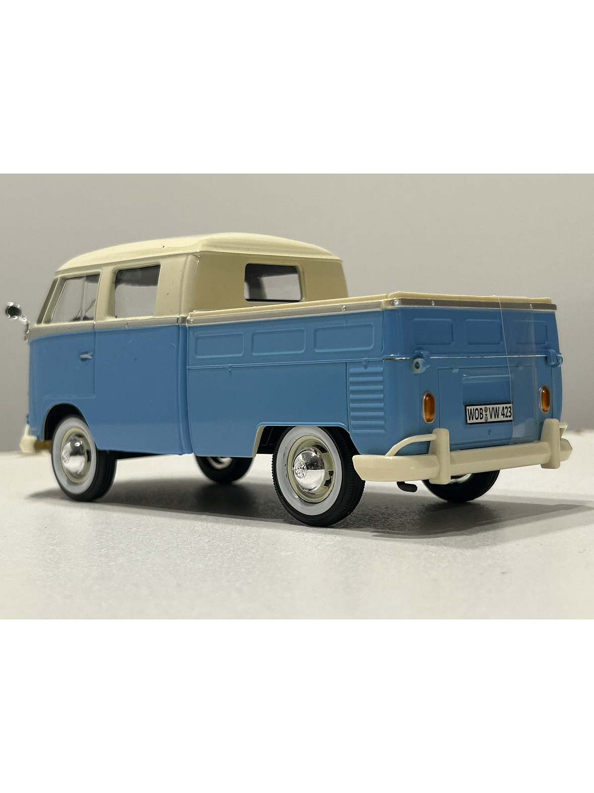 Motormax Volkswagen T1 DoKa (Double Cab Pickup), 1:24 – Timeless Legends 19