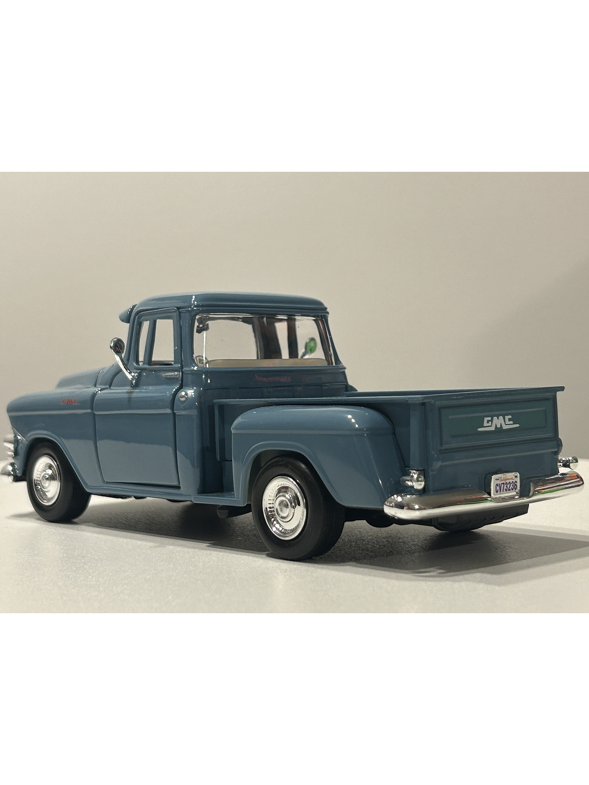 Motormax GMC 100 Pickup, 1:24 (Timeless Legends) – Ruta Nostalgia Chile 8