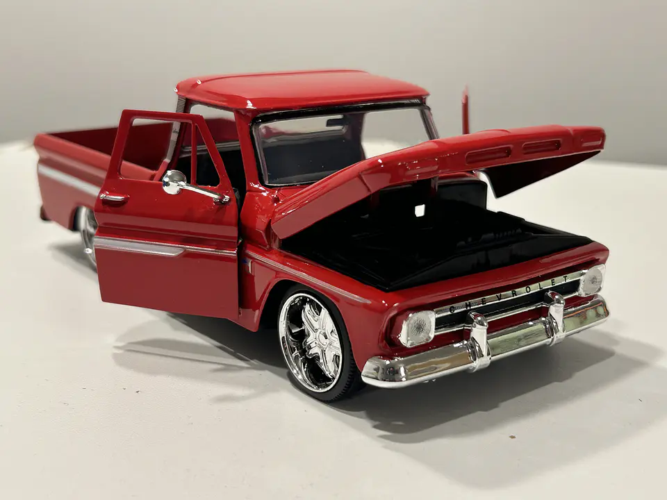 Camioneta Chevrolet C10 Fleetside Pick-Up | Motormax 1:24 28
