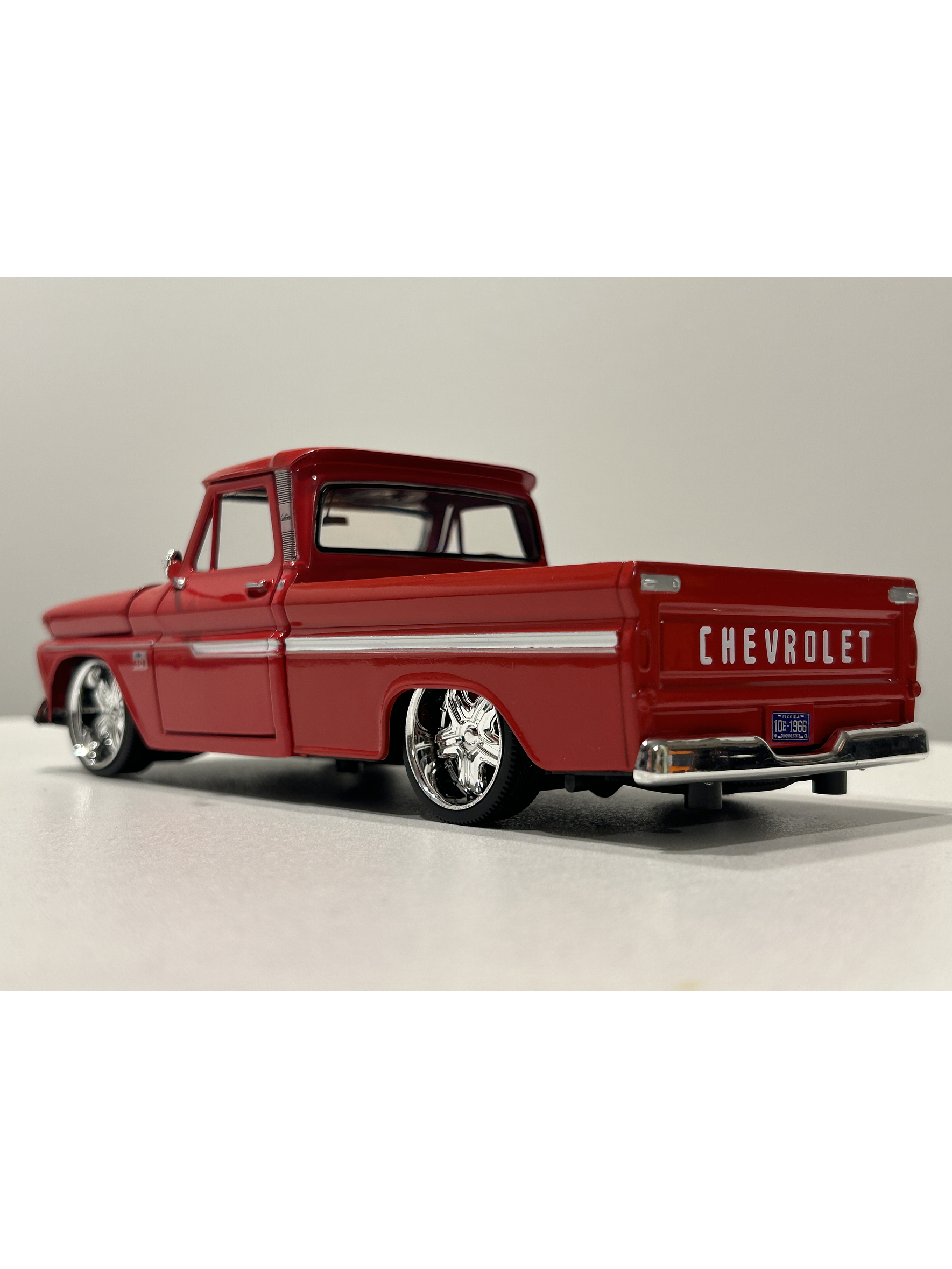 Motormax Chevrolet C10 Fleetside Pick-Up 1966, 1:24 – Clásico “C-10” primera generación | Ruta Nostalgia Chile 33