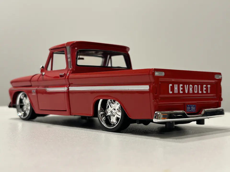 Camioneta Chevrolet C10 Fleetside Pick-Up | Motormax 1:24 33