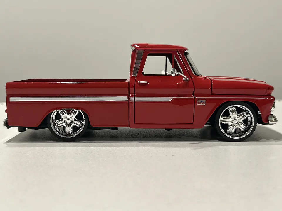 Camioneta Chevrolet C10 Fleetside Pick-Up | Motormax 1:24 30