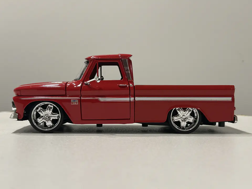 Camioneta Chevrolet C10 Fleetside Pick-Up | Motormax 1:24 34