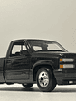 Maisto Chevrolet 454 SS Pick-up 1993 - Camioneta de culto a escala 1:24  – el “muscle truck” de los 90's - Miniatura 15