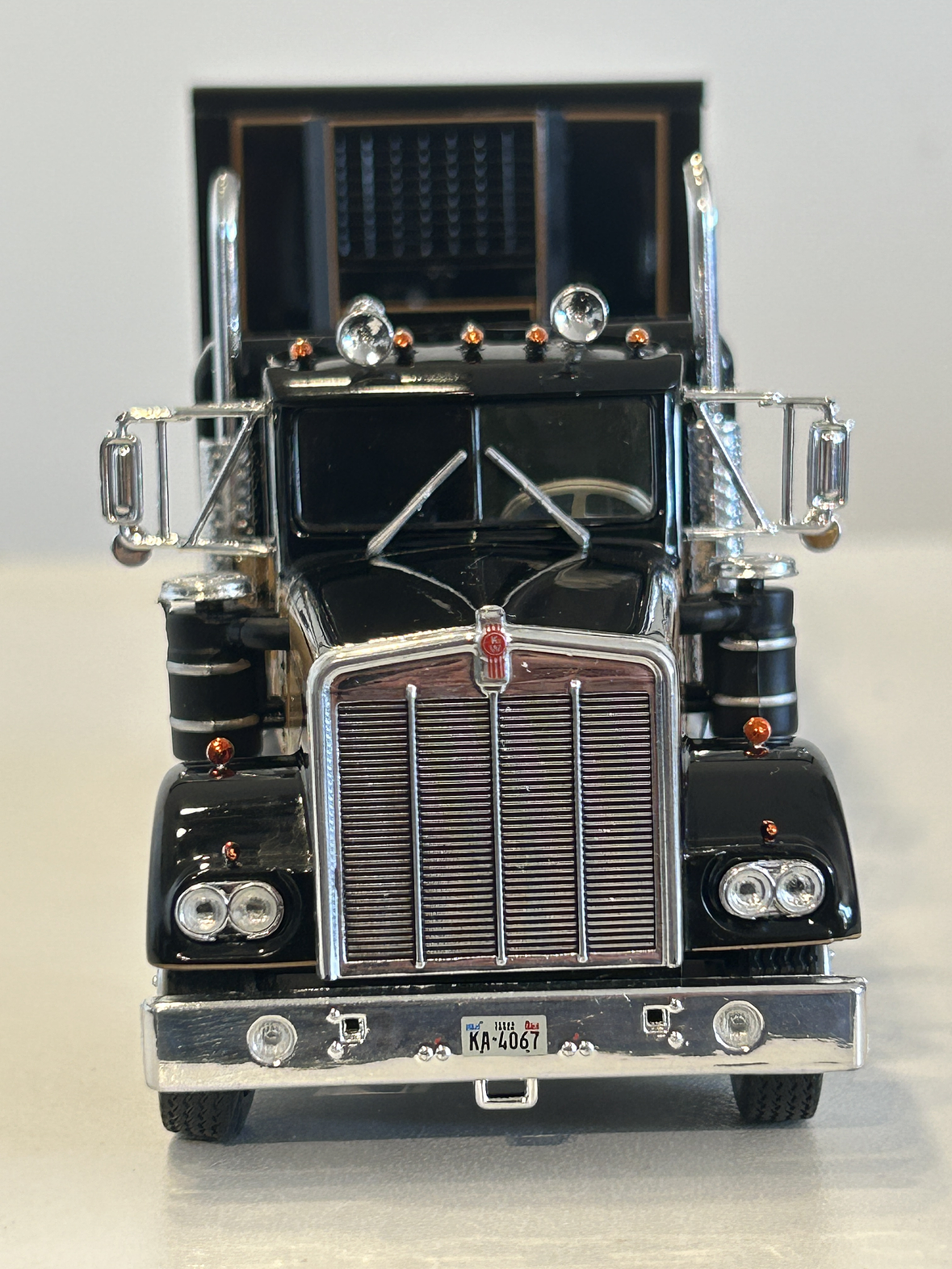 Kenworth W925 Smokey and the Bandit 1977 1:43 WERK83 – Camión clásico USA con remolque decorado de película  5