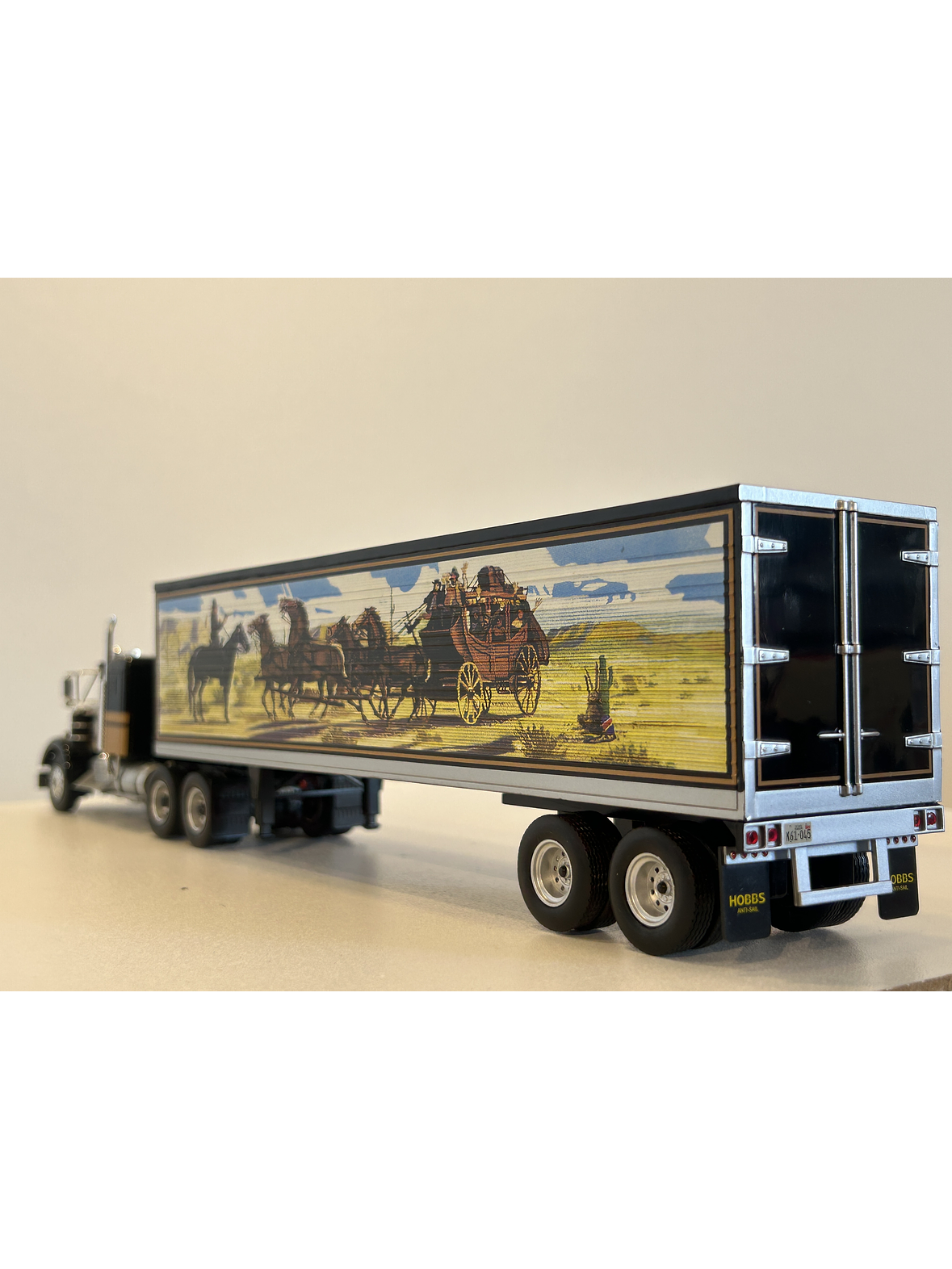 Kenworth W925 Smokey and the Bandit 1977 1:43 WERK83 – Camión clásico USA con remolque decorado de película  7