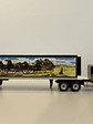 Kenworth W925 Smokey and the Bandit 1977 1:43 WERK83 – Camión clásico USA con remolque decorado de película  - Miniatura 4