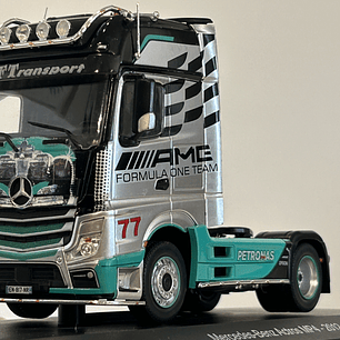 Camión Mercedes-Benz Actros MP4 2012 AMG Petronas F1 Team 1:43 Hachette – Mercedes F1 de colección