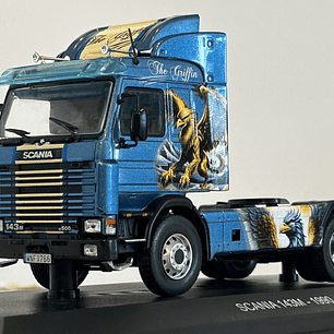 Scania 143M 500 “The Griffin” 1990 1:43 Hachette – Camión V8 sueco tuning de colección 