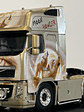 Volvo FH16 2003 “Moon Howler” 1:43 Hachette – Camión sueco tuning con lobos aullando a la luna  - Miniatura 1