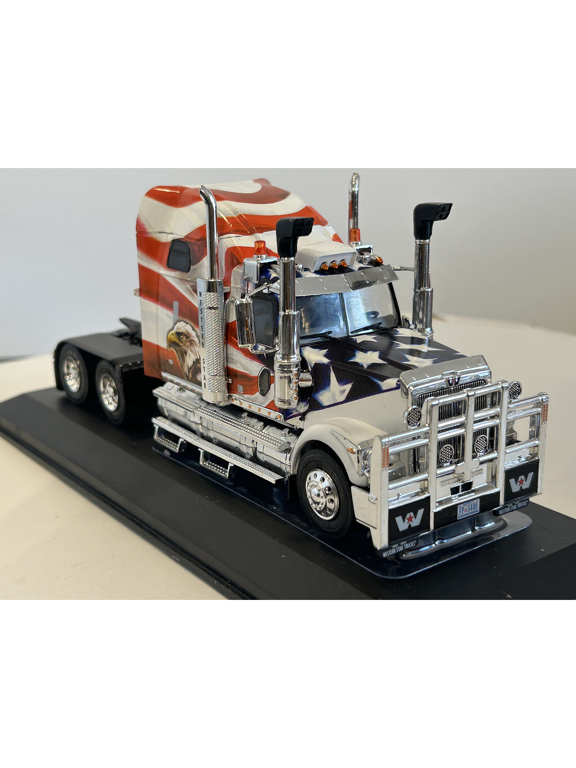 Western Star 4900 “American Eagle” 2015 1:43 Hachette – Camión americano showtruck de colección  5