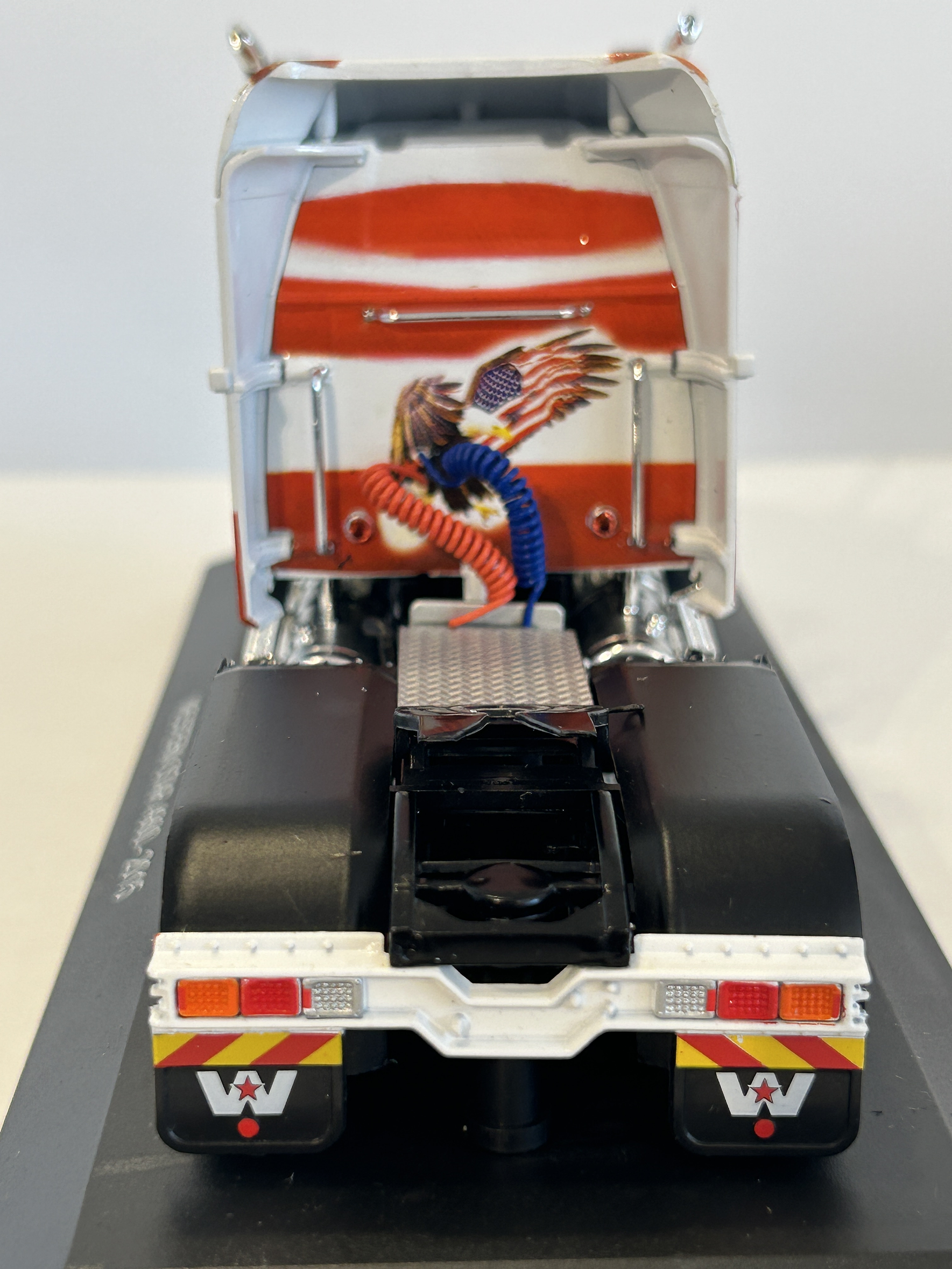 Western Star 4900 “American Eagle” 2015 1:43 Hachette – Camión americano showtruck de colección  8