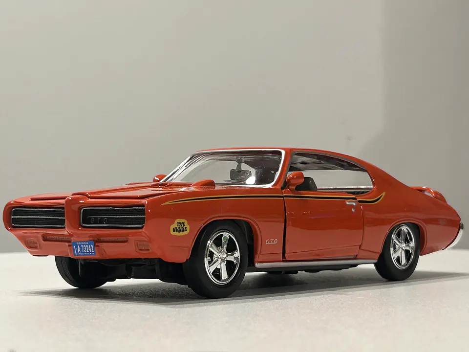 Auto Pontiac GTO Judge 1969 naranja | Motormax 1:24 1