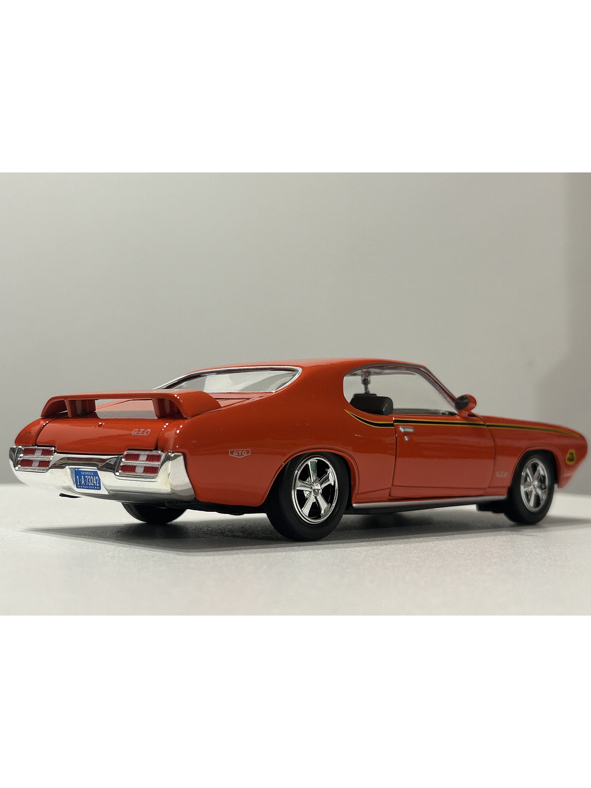 Pontiac GTO Judge 1969 naranja 1:24 Motormax – Muscle car clásico americano de colección  6