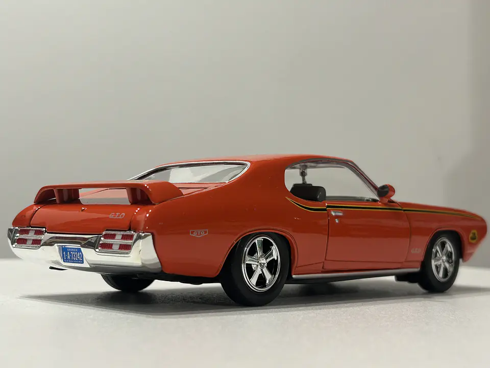 Auto Pontiac GTO Judge 1969 naranja | Motormax 1:24 6