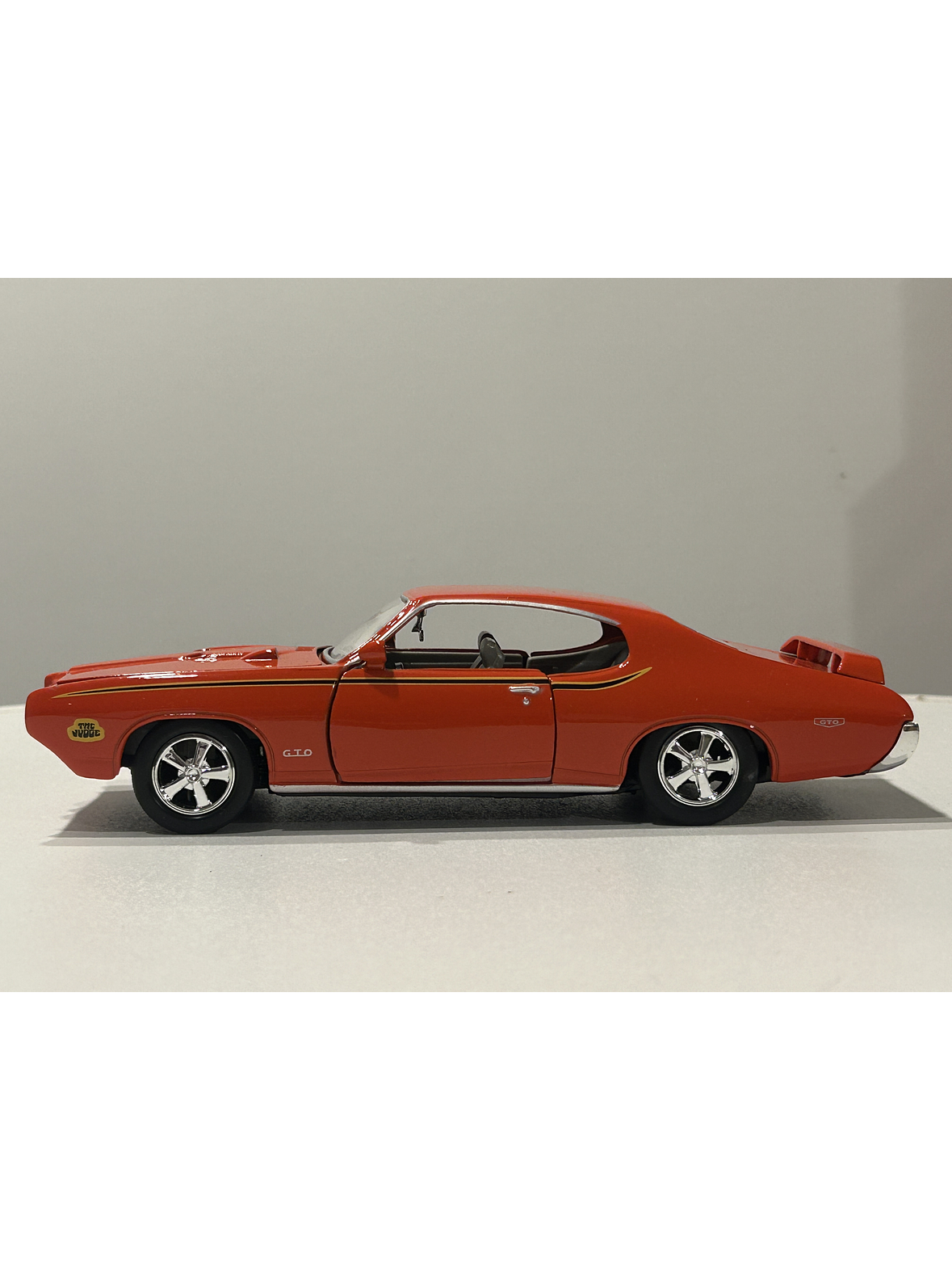 Pontiac GTO Judge 1969 naranja 1:24 Motormax – Muscle car clásico americano de colección  8