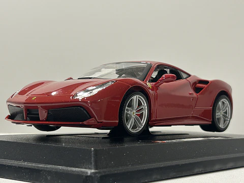Auto Ferrari 488 GTB – Bburago  1:24 | Superdeportivo italiano para coleccionistas en Chile