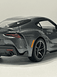 Toyota GR Supra Maisto 1:24 – Deportivo japonés icónico, metal gris y rojo – Ruta Nostalgia Chile  - Miniatura 6