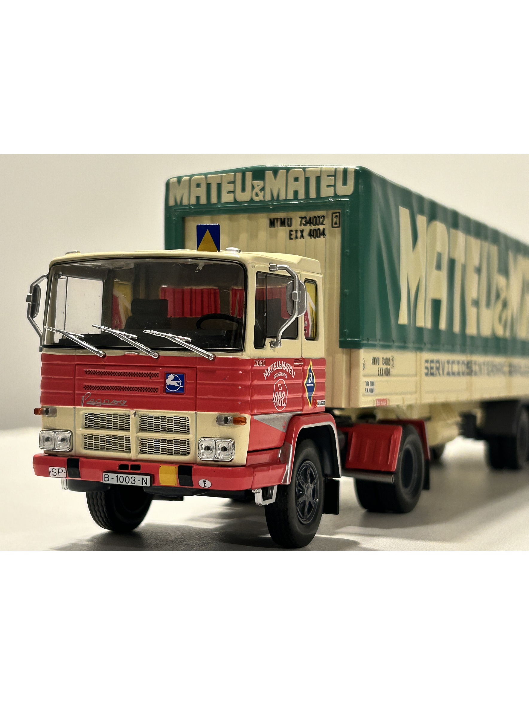 Pegaso 2080/50 Mateu & Mateu 1972 1:43 – Camión tráiler clásico español para coleccionistas y transportistas nostálgicos 1