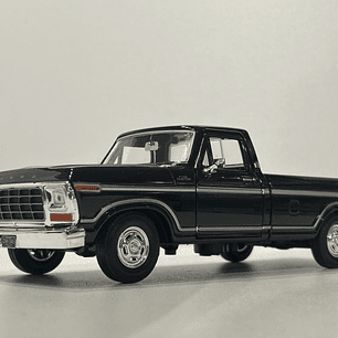 Ford F-150 Custom 1979 Motormax 1:24 – Pickup clásica americana para coleccionistas y amantes del transporte 