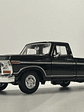 Ford F-150 Custom 1979 Motormax 1:24 – Pickup clásica americana para coleccionistas y amantes del transporte  - Miniatura 1