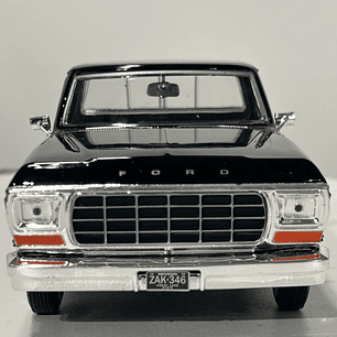 Ford F-150 Custom 1979 Motormax 1:24 – Pickup clásica americana para coleccionistas y amantes del transporte 