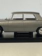 Peugeot 404 1960 gris metálico 1:24 WhiteBox – Clásico francés de colección  - Miniatura 10