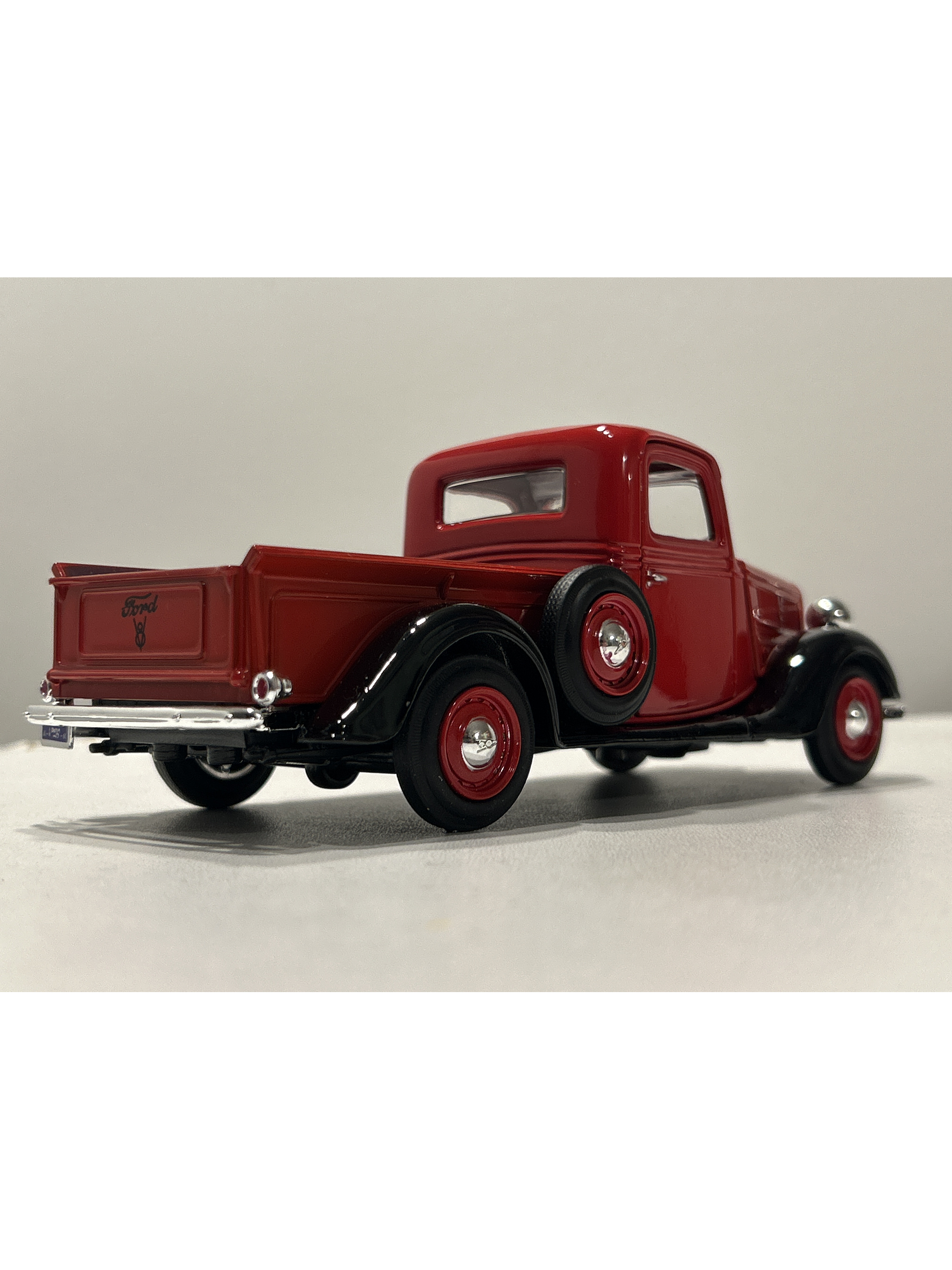 Ford Pick Up 1937 Motormax 1:24 – Camioneta clásica roja de colección en metal, edición Timeless Legends 6