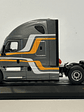 Freightliner Cascadia 2018 (1:43) – Camión Clásico Americano Ixo Models - Miniatura 18