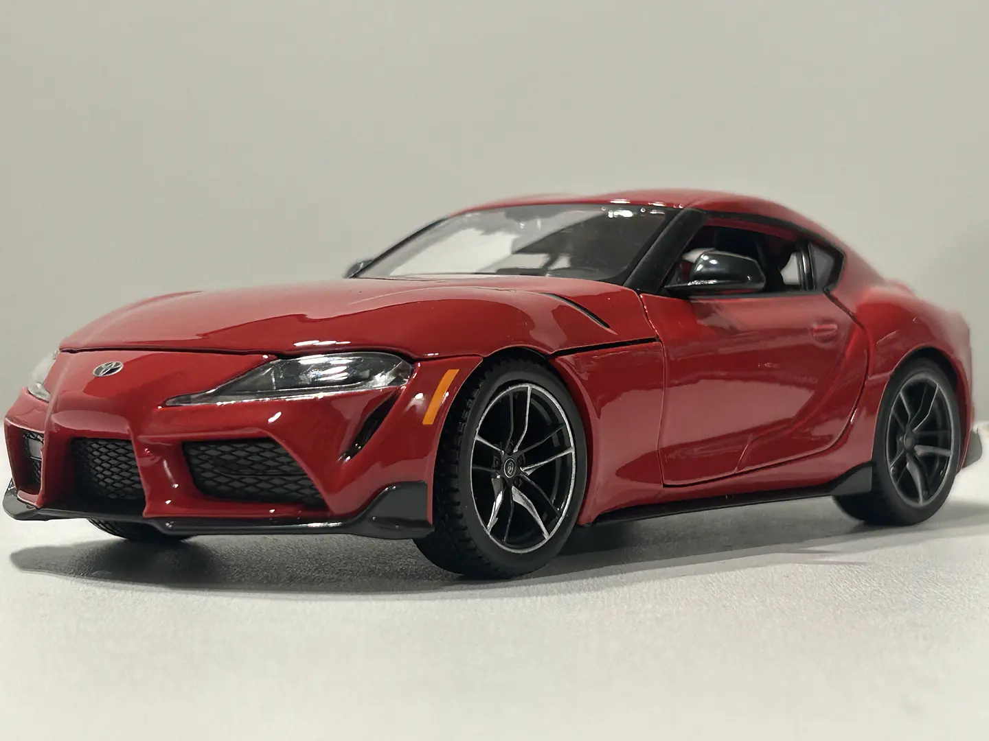 Auto Toyota GR Supra | Maisto 1:24 Coleccionable 10